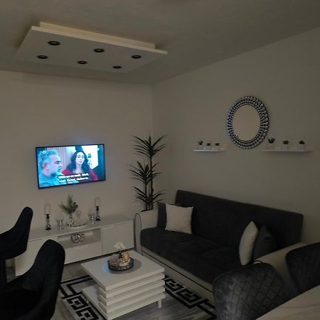 Apartman Rex Svinisce Eksteriør billede